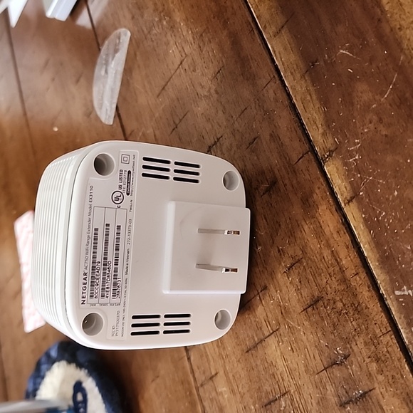NETGEAR WiFi Range Extender - White - Picture 7 of 7